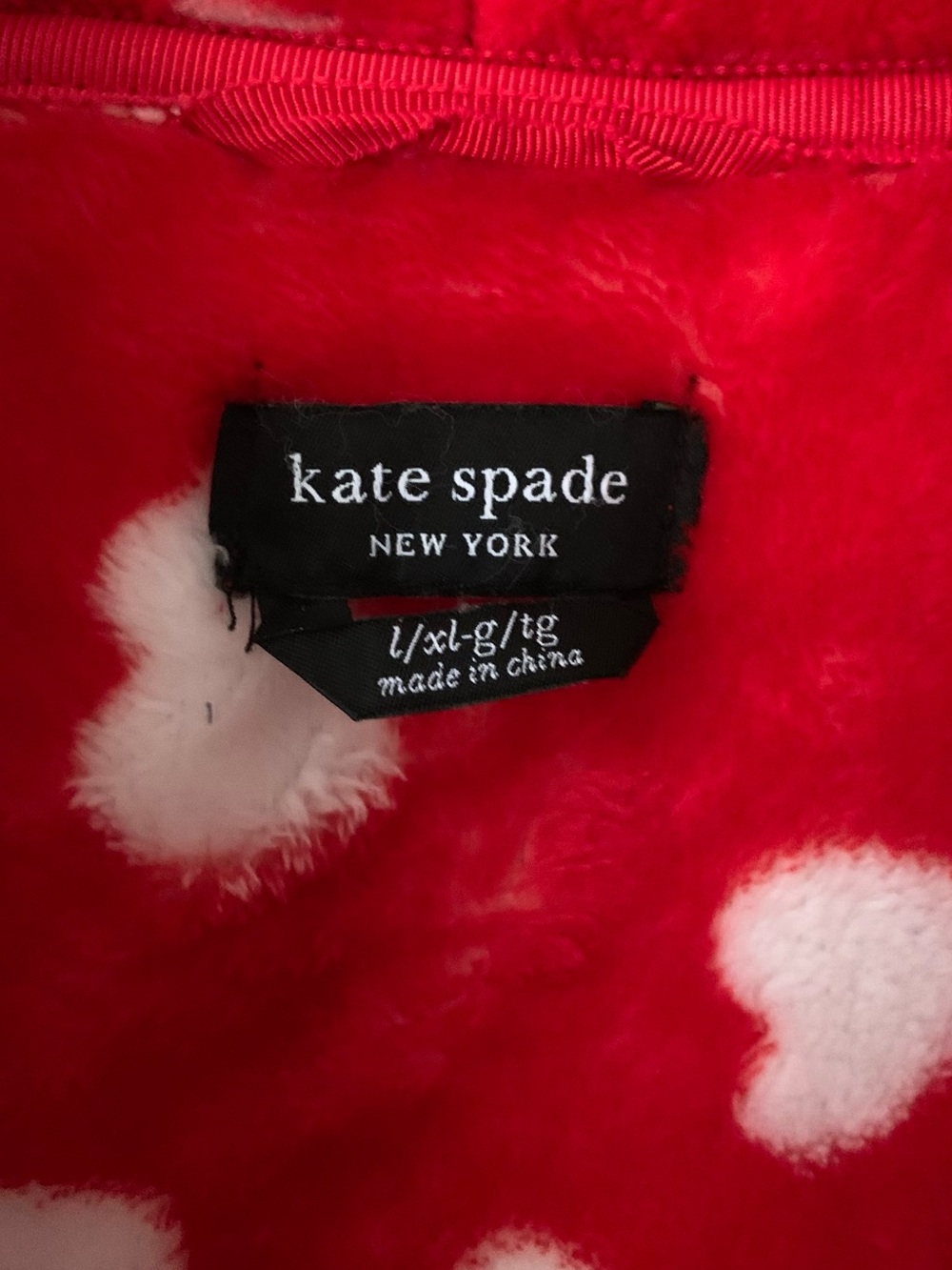 Kate Spade Red Plush Heart-Print Wrap Robe - Picture 5 of 5